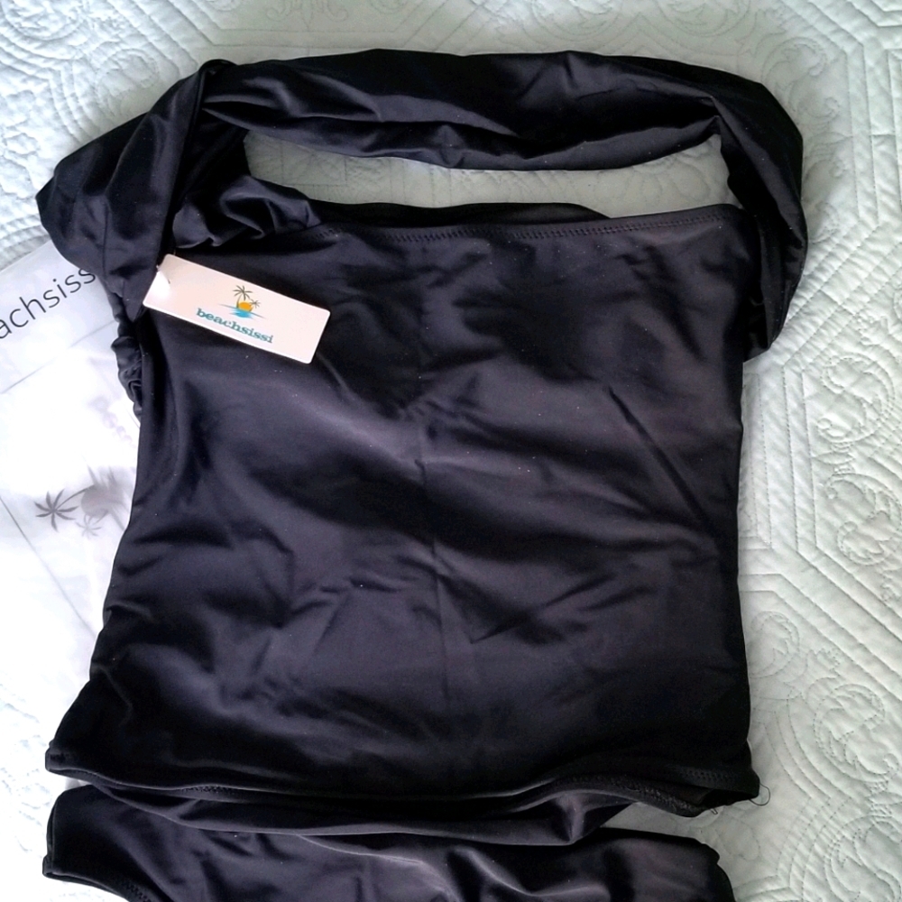 Beachsissi black two piece swimsuit